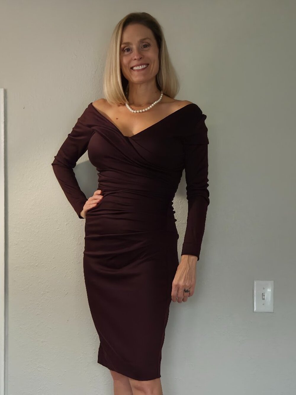 Diane von Furstenberg DVF Obsidian Size 6 Ruched Off-Shoulder Midi Dress